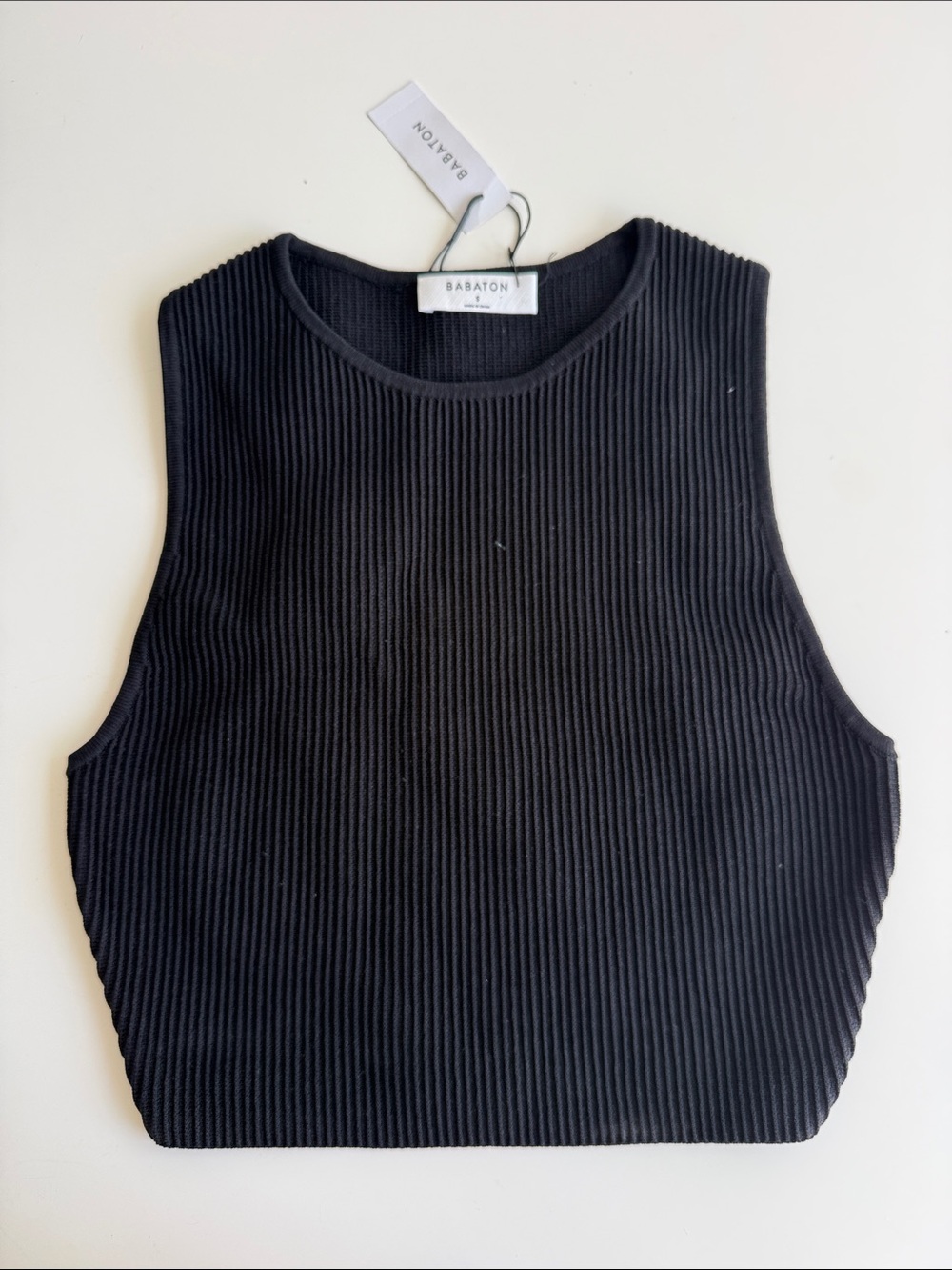 Babaton Black Ribbed Cropped Tank